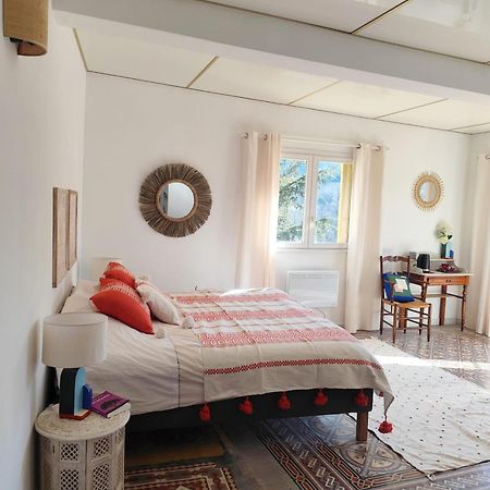 Casa Louisa Bed & Breakfast Serralongue Bagian luar foto
