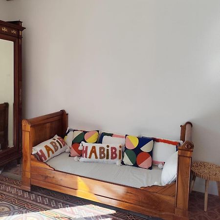 Casa Louisa Bed & Breakfast Serralongue Bagian luar foto