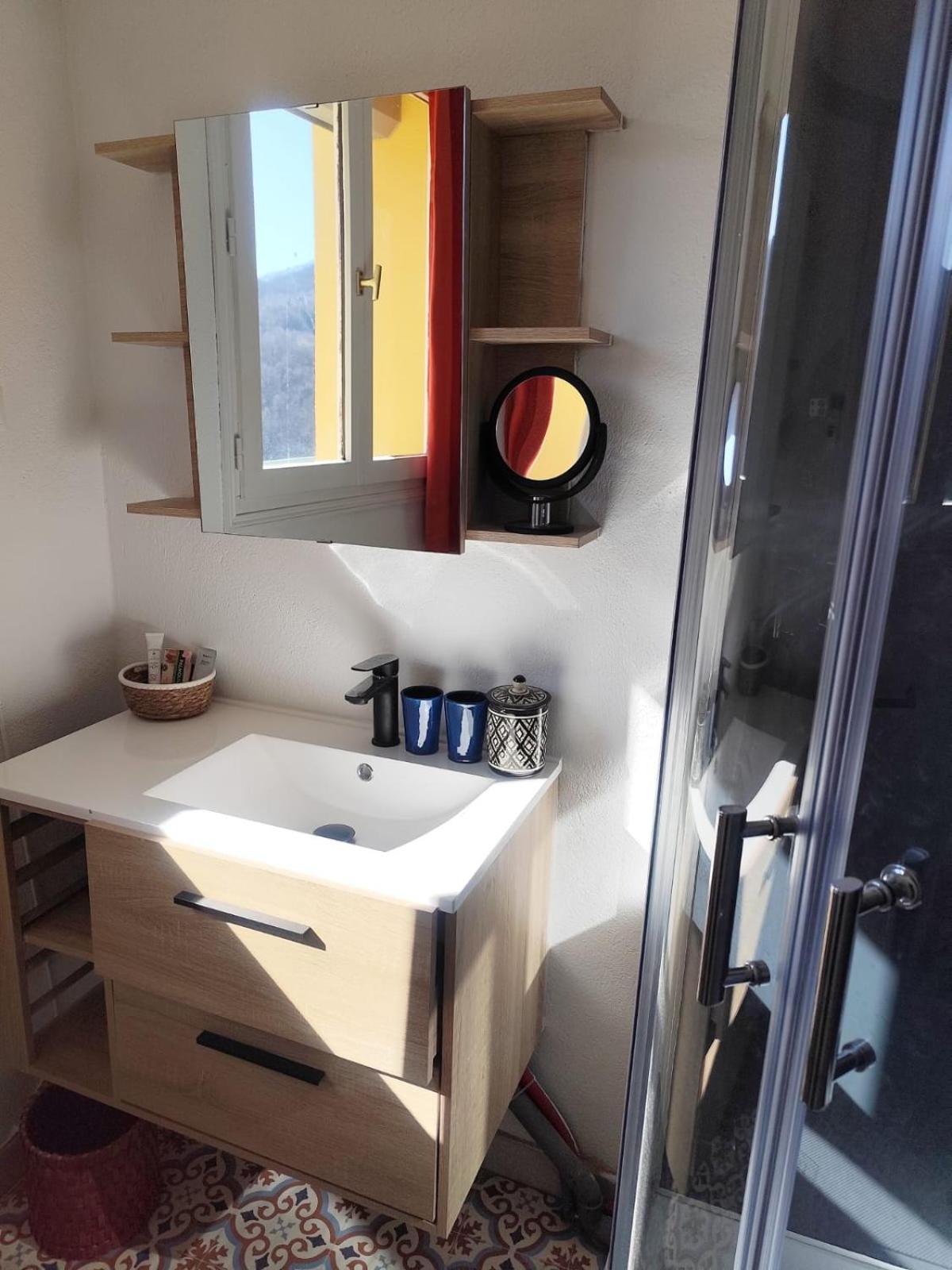 Casa Louisa Bed & Breakfast Serralongue Bagian luar foto
